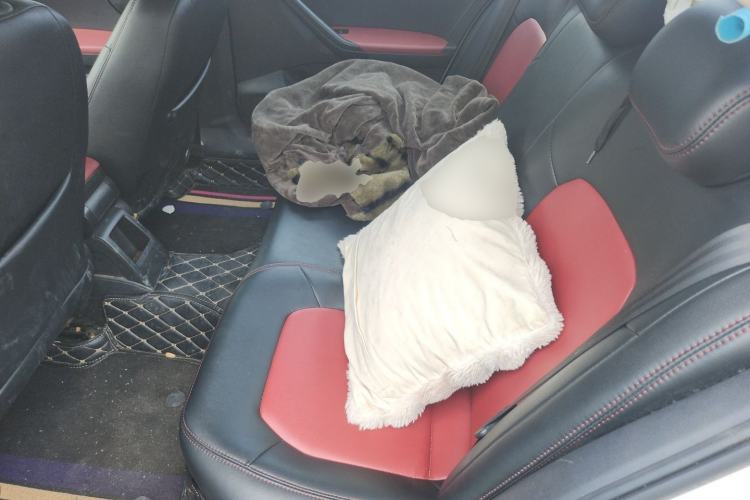 Used Volkswagen Jetta 2015 1.6L Manual Comfort Model Left Rear Seat