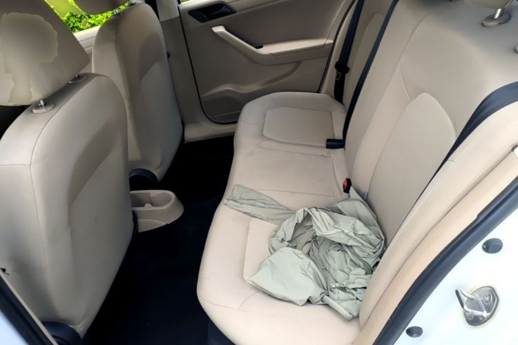 Used Volkswagen Jetta 2015 1.6L Automatic Fashion Model Left Rear Seat