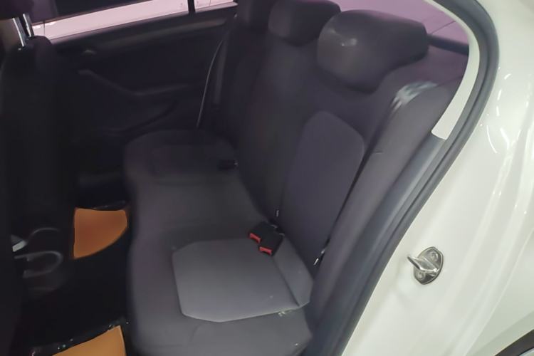 Used Volkswagen Jetta 2015 Value Edition 1.6L Manual Fashionable Style Left Rear Seat