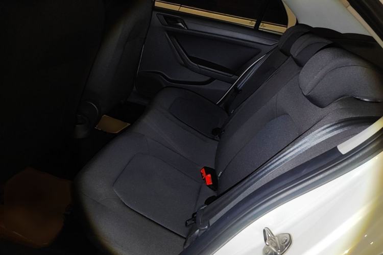Used Volkswagen Jetta 2015 1.6L Manual Fashion Edition Left Rear Seat