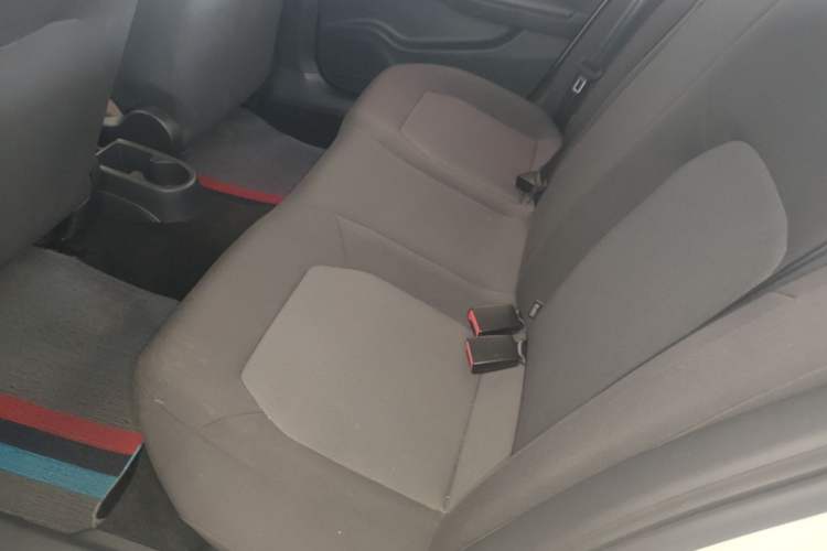 Used Volkswagen Jetta 2015 1.6L Manual Fashion Edition Left Rear Seat