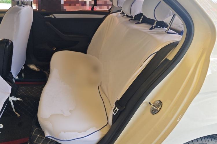 Used Volkswagen Jetta 2015 Zhihui Edition 1.4L Manual Comfort Model Left Rear Seat