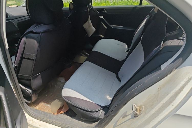 Used Volkswagen Jetta 2015 1.4L Manual Fashion Model Left Rear Seat