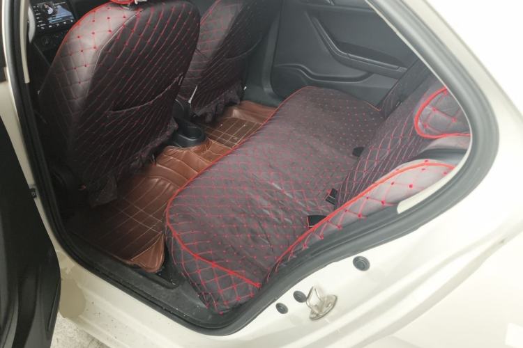 Used Volkswagen Jetta 2015 1.4L Manual Fashion Model Left Rear Seat
