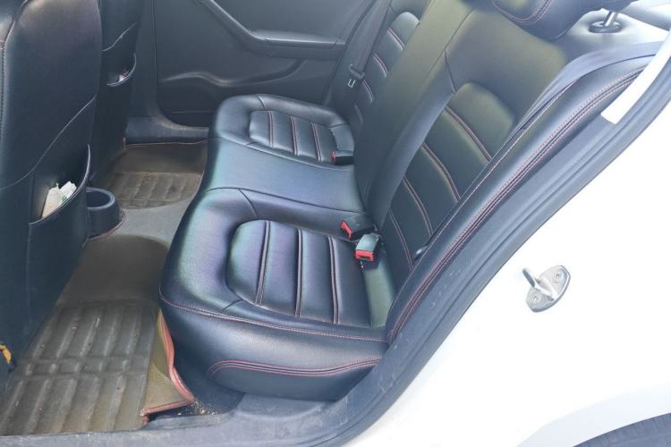 Used Volkswagen Jetta 2015 1.6L Automatic Fashion Model Left Rear Seat