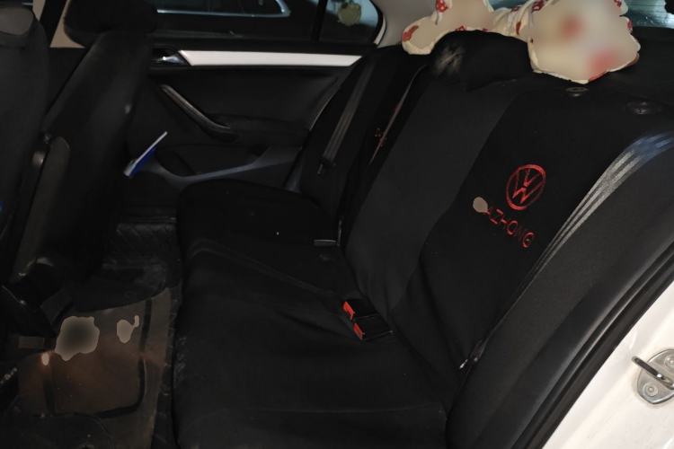 Used Volkswagen Jetta 2015 Zhuihui Edition 1.6L Manual Comfort Model Left Rear Seat