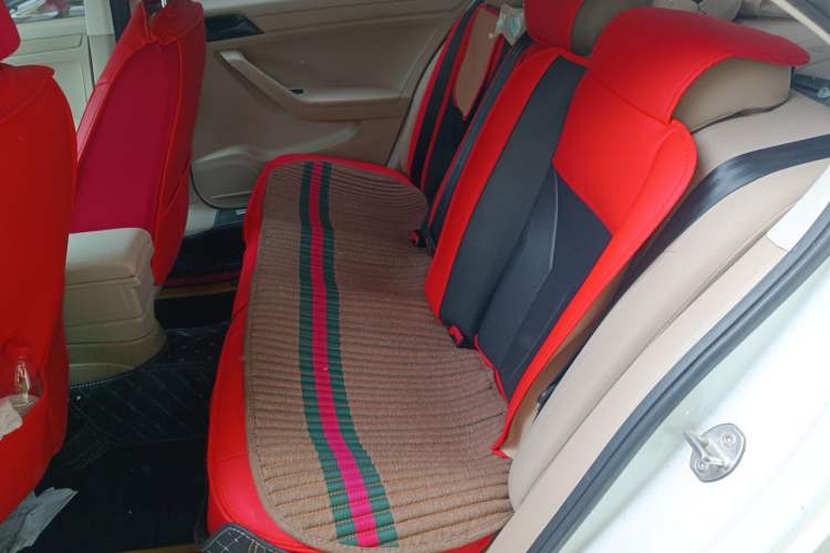 Used Volkswagen Jetta 2015 Zhuihui Edition 1.4L Manual Fashion Model Left Rear Seat