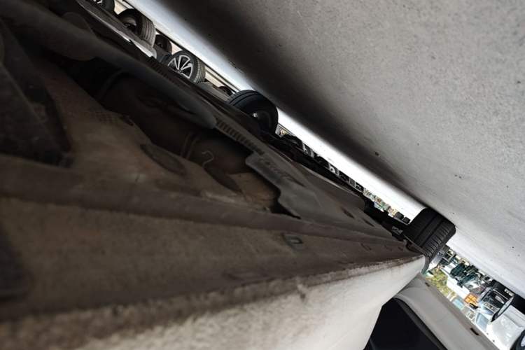 Used Volkswagen Jetta 2015 1.6L Manual Comfort Model Left Side Sill