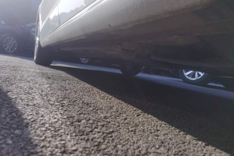 Used Volkswagen Jetta 2015 1.6L Automatic Luxury Model Left Side Sill
