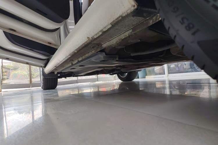 Used Volkswagen Jetta 2015 1.4L Manual Comfort Model Left Side Sill