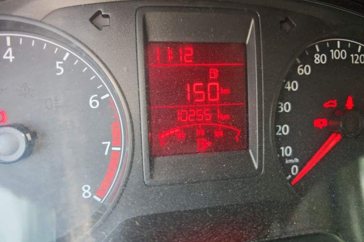 Used Volkswagen Jetta 2015 1.6L Manual Comfort Model Odometer Close Up
