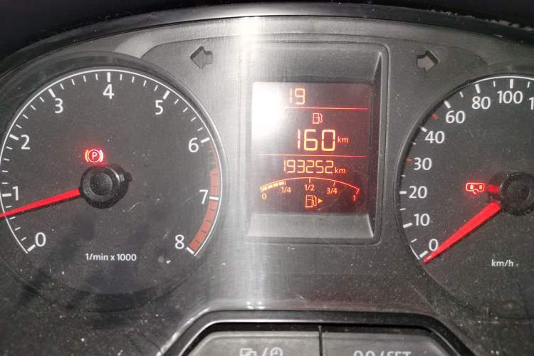 Used Volkswagen Jetta 2015 1.6L Manual Comfort Model Odometer Close Up