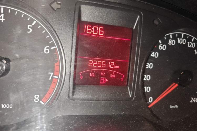 Used Volkswagen Jetta 2015 1.6L Automatic Comfort Model Odometer Close Up