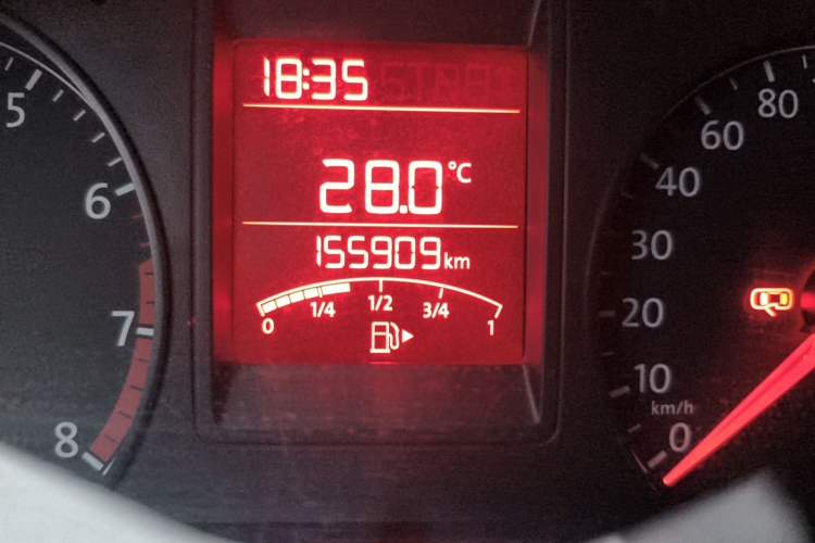 Used Volkswagen Jetta 2015 Value Edition 1.6L Manual Fashionable Style Odometer Close Up