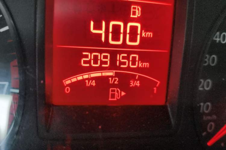 Used Volkswagen Jetta 2015 Zhuihui Edition 1.4L Manual Fashion Model Odometer Close Up