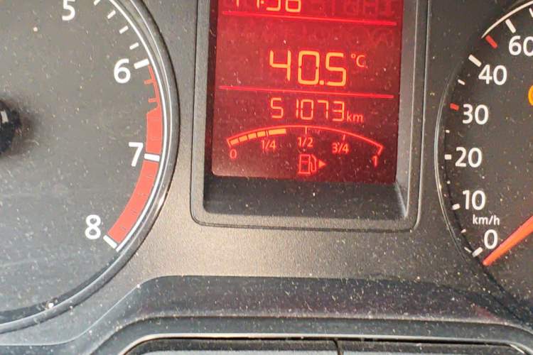 Used Volkswagen Jetta 2015 Zhuihui Edition 1.4L Manual Fashion Model Odometer Close Up