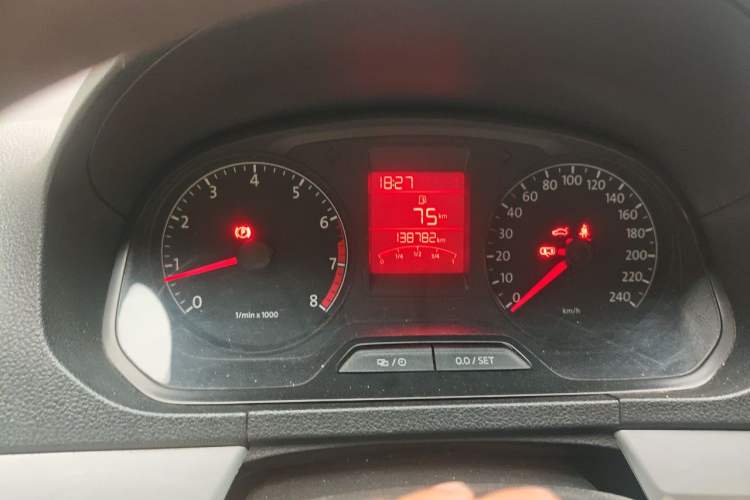 Used Volkswagen Jetta 2015 1.6L Manual Comfort Model Odometer Close Up