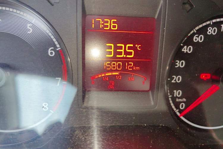 Used Volkswagen Jetta 2015 1.6L Manual Fashion Edition Odometer Close Up