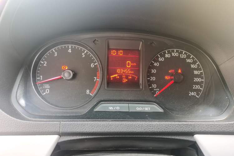 Used Volkswagen Jetta 2015 1.4L Manual Comfort Model Odometer Close Up