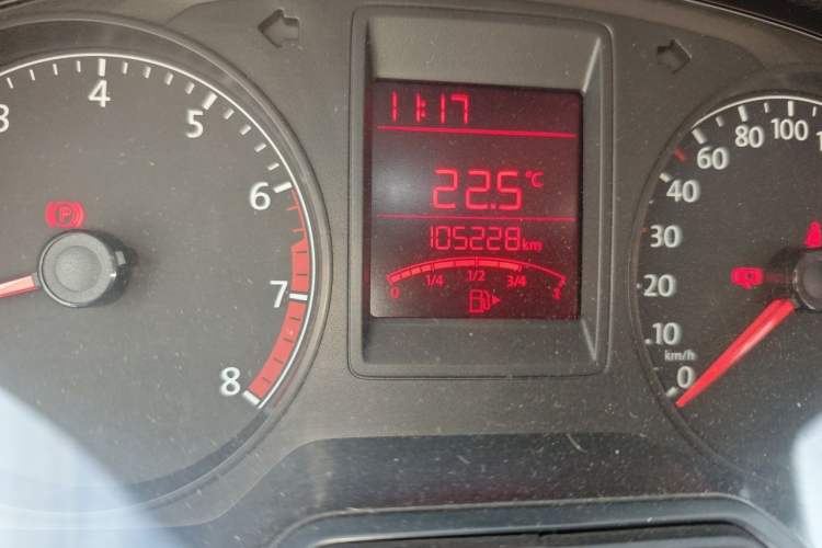 Used Volkswagen Jetta 2015 Value Edition 1.6L Manual Fashionable Style Odometer Close Up
