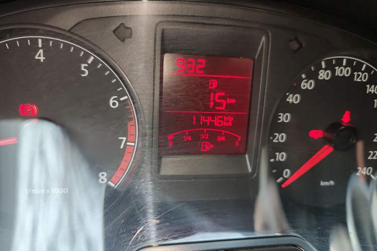 Used Volkswagen Jetta 2015 1.4L Manual Comfort Model Odometer Close Up
