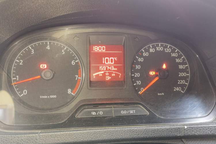Used Volkswagen Jetta 2015 Value Edition 1.6L Manual Fashionable Style Odometer Close Up