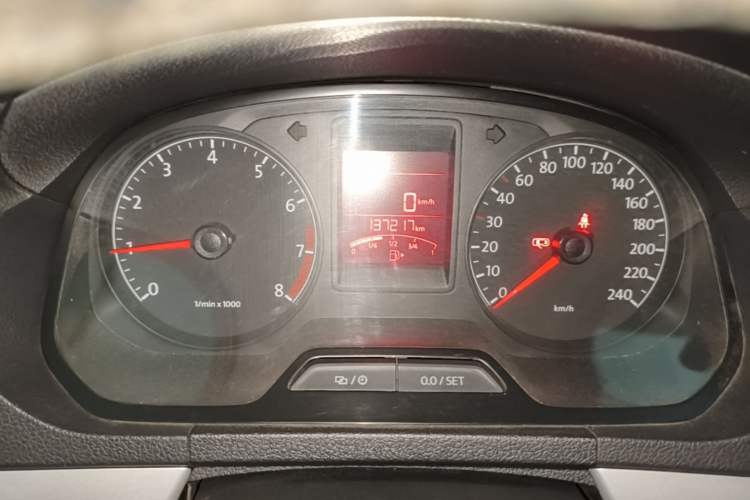 Used Volkswagen Jetta 2015 1.6L Manual Comfort Model Odometer Close Up