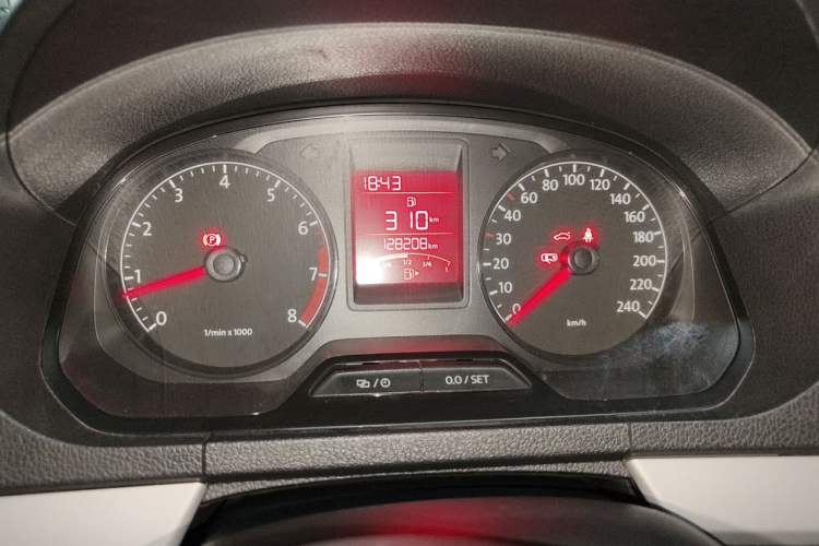 Used Volkswagen Jetta 2015 1.6L Manual Comfort Model Odometer Close Up