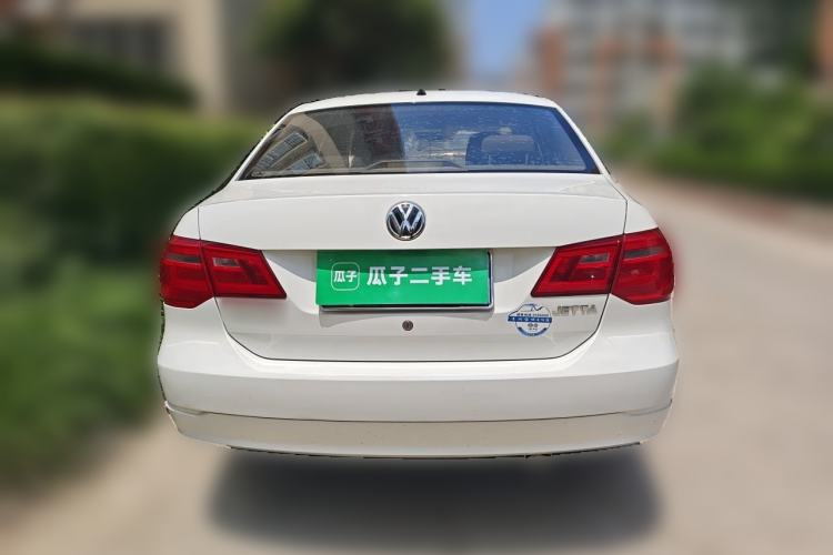 Used Volkswagen Jetta 2015 Zhuihui Edition 1.4L Manual Fashion Model Rear