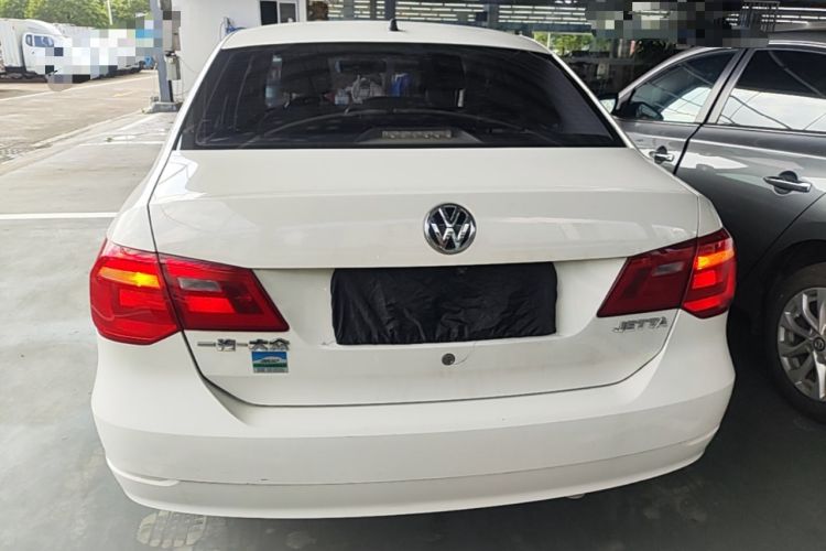 Used Volkswagen Jetta 2015 1.6L Automatic Fashion Model Rear