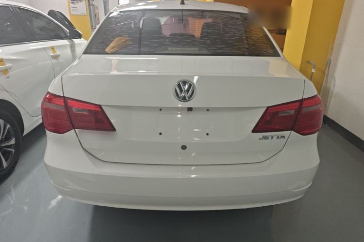 Used Volkswagen Jetta 2015 1.6L Manual Fashion Edition Rear