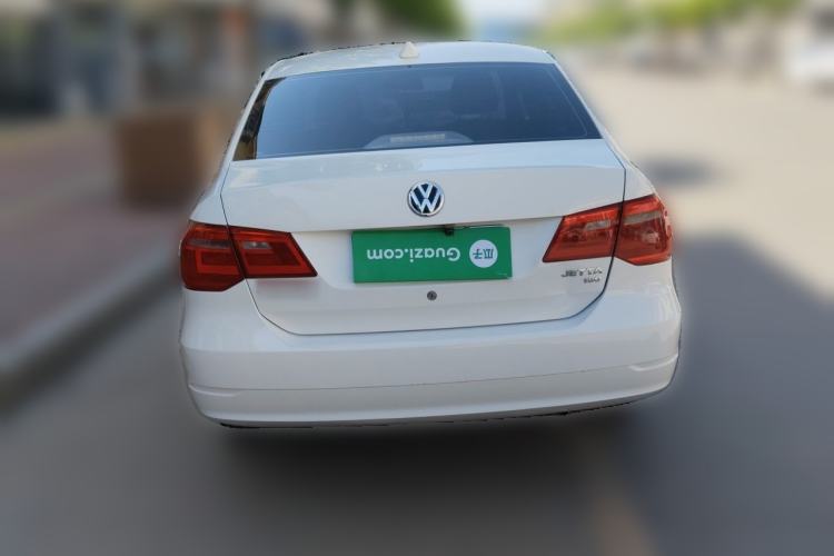 Used Volkswagen Jetta 2015 Value Edition 1.6L Manual Fashionable Style Rear