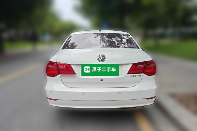 Used Volkswagen Jetta 2015 Zhuihui Edition 1.4L Manual Fashion Model Rear