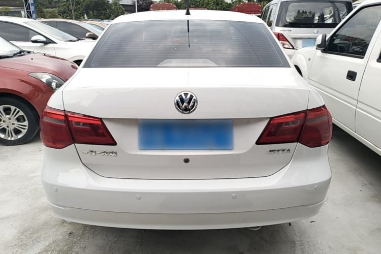 Used Volkswagen Jetta 2015 Zhuihui Edition 1.4L Manual Fashion Model Rear