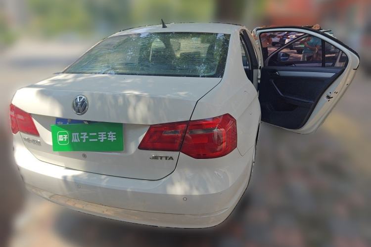 Used Volkswagen Jetta 2015 Zhihui Edition 1.4L Manual Comfort Model Rear