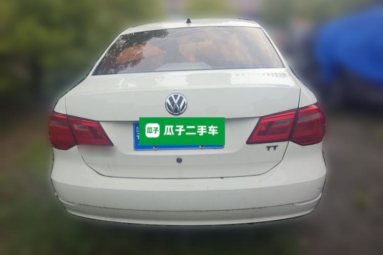 Used Volkswagen Jetta 2015 1.6L Manual Fashion Edition Rear