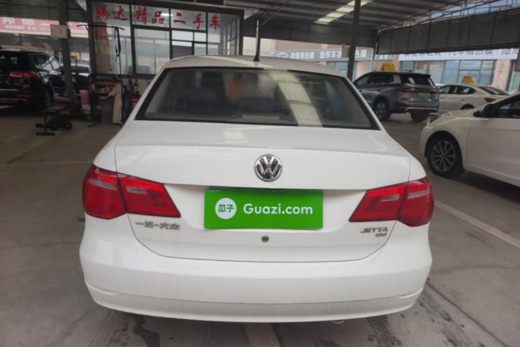 Used Volkswagen Jetta 2015 1.6L Manual Fashion Edition Rear