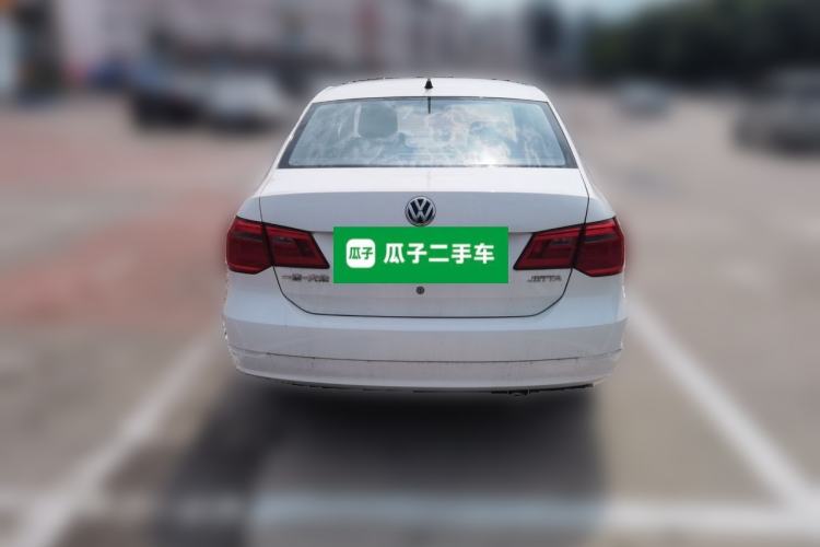 Used Volkswagen Jetta 2015 Zhuihui Edition 1.4L Manual Fashion Model Rear