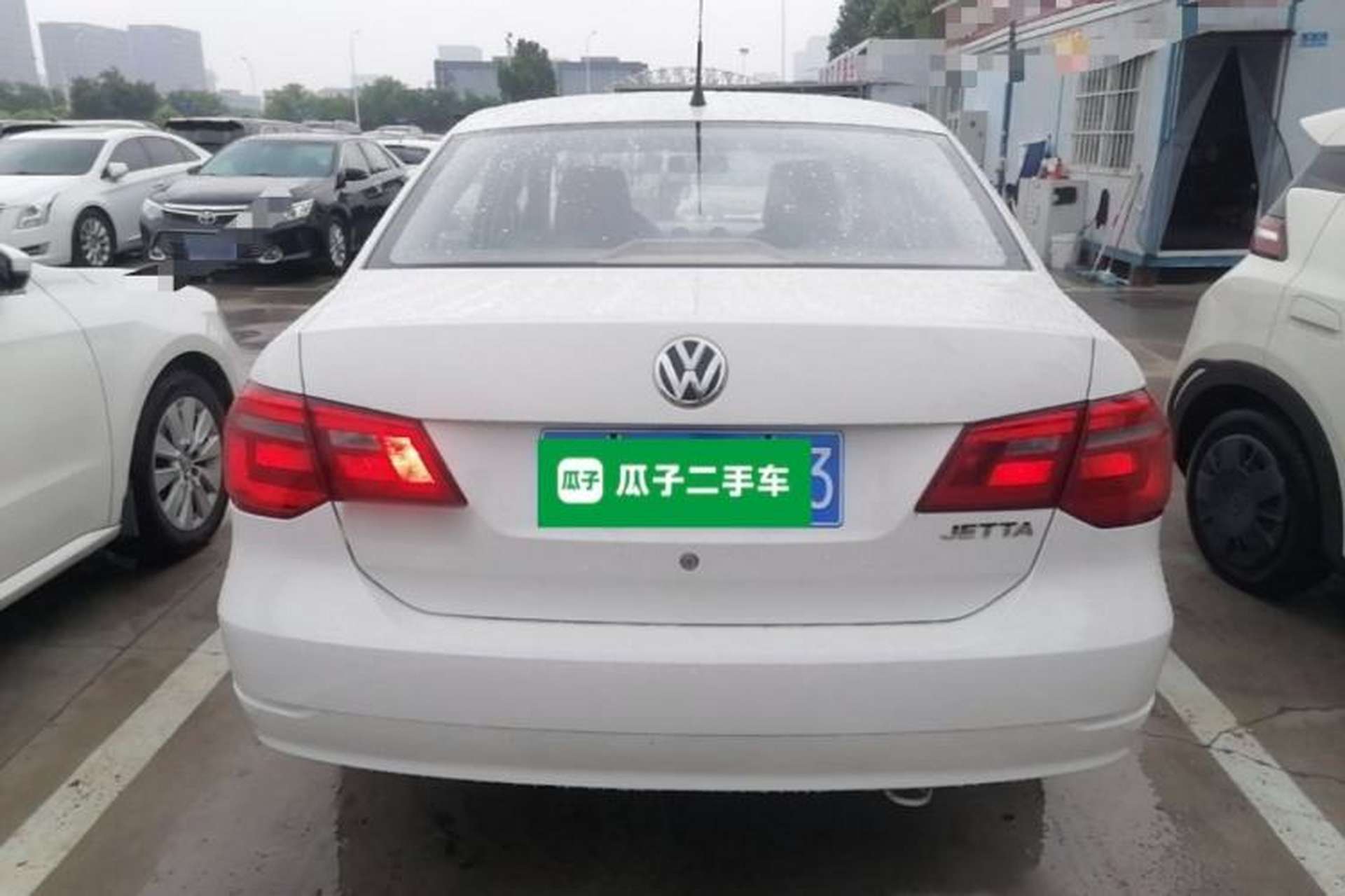 Used Volkswagen Jetta 2015 1.6L Manual Fashion Edition Rear