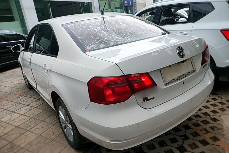 Used Volkswagen Jetta 2015 1.6L Manual Comfort Model Rear Left 45 Deg