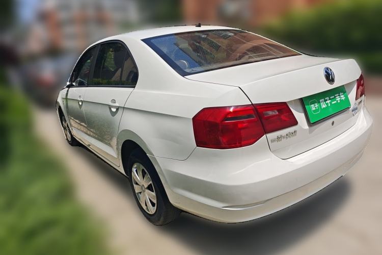 Used Volkswagen Jetta 2015 Zhuihui Edition 1.4L Manual Fashion Model Rear Left 45 Deg