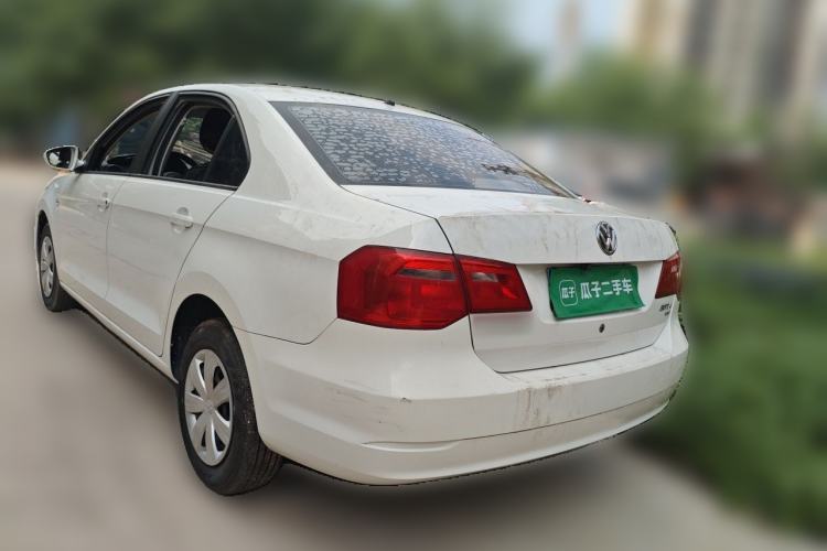 Used Volkswagen Jetta 2015 Value Edition 1.6L Manual Fashionable Style Rear Left 45 Deg