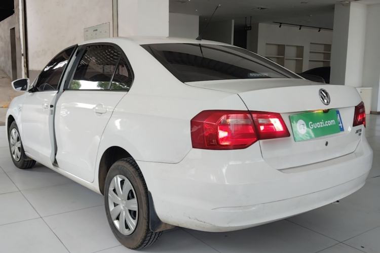Used Volkswagen Jetta 2015 Value Edition 1.6L Automatic Fashion Version Rear Left 45 Deg