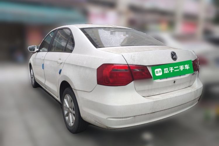 Used Volkswagen Jetta 2015 Value Edition 1.6L Manual Fashionable Style Rear Left 45 Deg