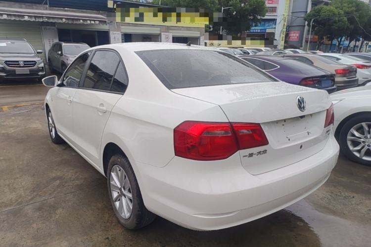 Used Volkswagen Jetta 2015 Value Edition 1.6L Automatic Comfort Version Rear Left 45 Deg