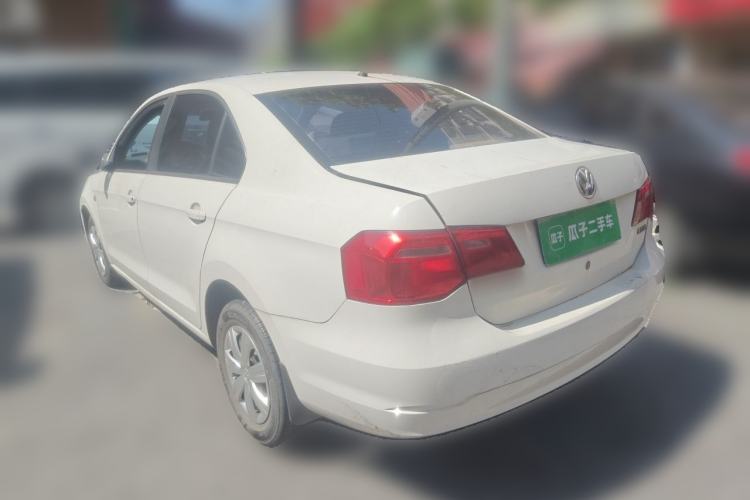 Used Volkswagen Jetta 2015 1.6L Manual Fashion Edition Rear Left 45 Deg