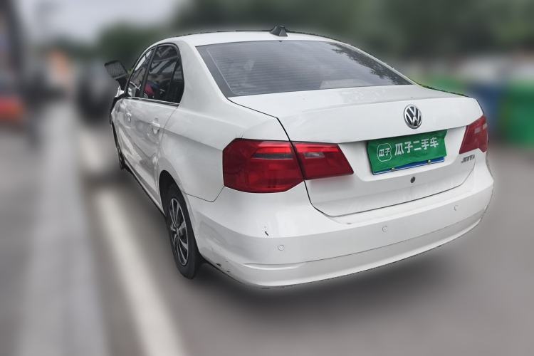 Used Volkswagen Jetta 2015 Value Edition 1.6L Automatic Fashion Version Rear Left 45 Deg