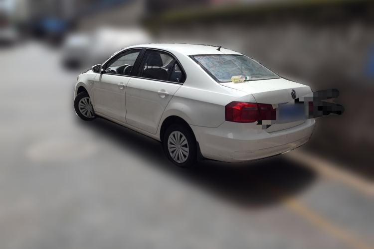 Used Volkswagen Jetta 2015 Value Edition 1.6L Manual Fashionable Style Rear Left 45 Deg