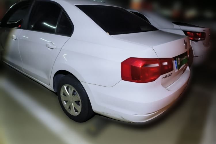 Used Volkswagen Jetta 2015 Value Edition 1.6L Automatic Fashion Version Rear Left 45 Deg