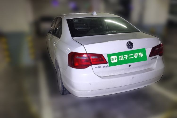 Used Volkswagen Jetta 2015 1.6L Manual Comfort Model Rear Left 45 Deg